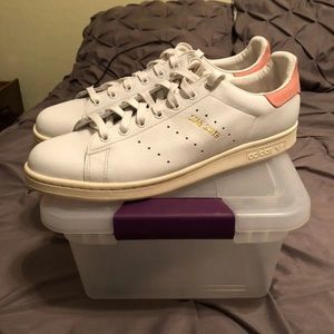 Stan Smith size 13